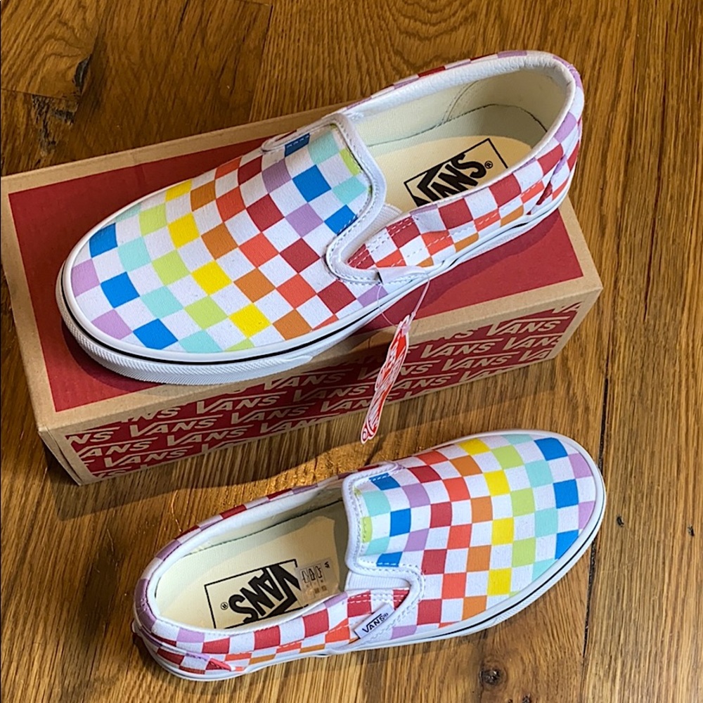 NWT Vans Womens Size 6.5